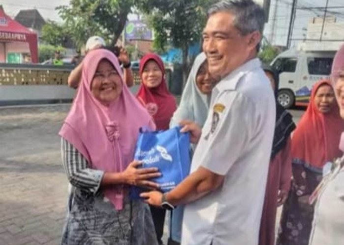 Pemkab Karanganyar Gelar Gerakan Pangan Murah, Ribuan Sembako Tersalurkan ke Masyarakat 