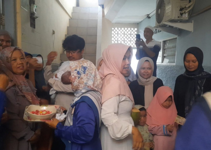 Tasyakuran Aqiqah Cucu Pertama Tomy Suparman Digelar  di Kelurahan Sindang Barang Bogor