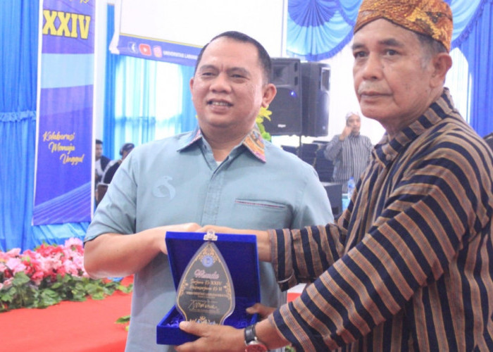 Bupati Hadiri Sidang Senat Terbuka Wisuda ke XXlV Universitas Labuhanbatu