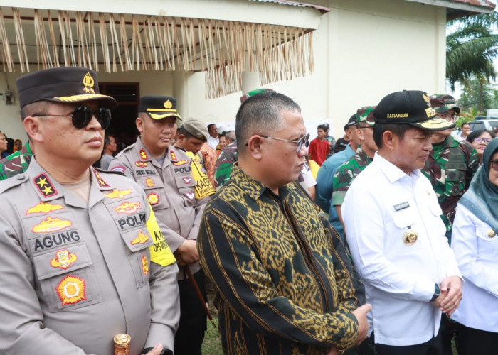 Kapolres Dampingi Rombongan Kapolda Bersama Forkopimda Sumut Lakukan Monitoring Pemilu 2024 di Kabu Simalungun