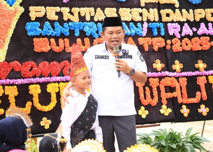 Wakil Bupati Labuhanbatu Saksikan Pelepasan Santriwan dan Santriwati RA Al Hidayah Bulu Cina