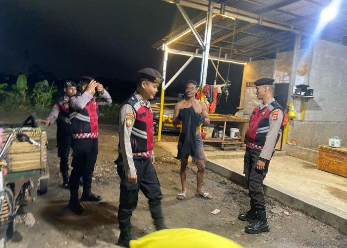 Polres Serang Gelar Patroli Dialogis di Desa Ciruas untuk Cegah Gangguan Kamtibmas