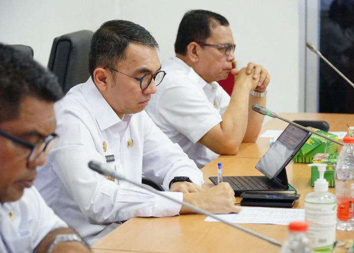 Pjs. Bupati Labuhanbatu Pimpin Rapat Evaluasi Kinerja APBD