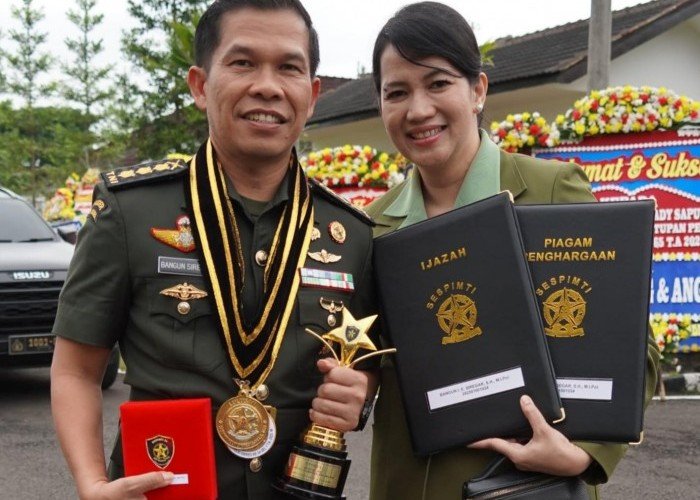 Kolonel Inf Bangun Siregar Raih Penghargaan UNGGUL Sespimti Dikreg 34 Kalemdiklat Polri 2025