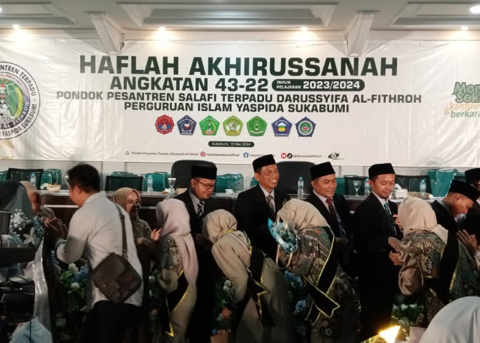 Haflah Akhirusannah Angkatan 43-22 Pondok Pesantren Salafi Terpadu Darussyifa AL Fithroh YASPIDA Sukabumi