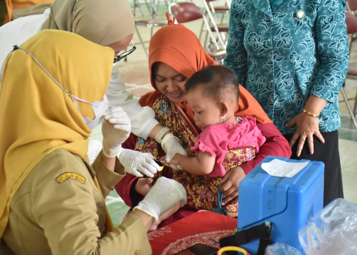 Karanganyar Gencar Berantas Polio di pekan Imunisasi Nasional (PIN) 