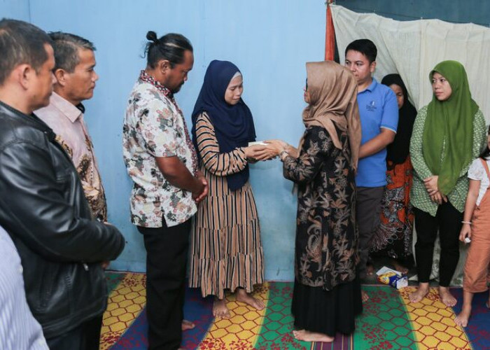 Wali Kota Siantar Berikan Bantuan Rp25 Juta Kepada Keluarga Korban Hanyut