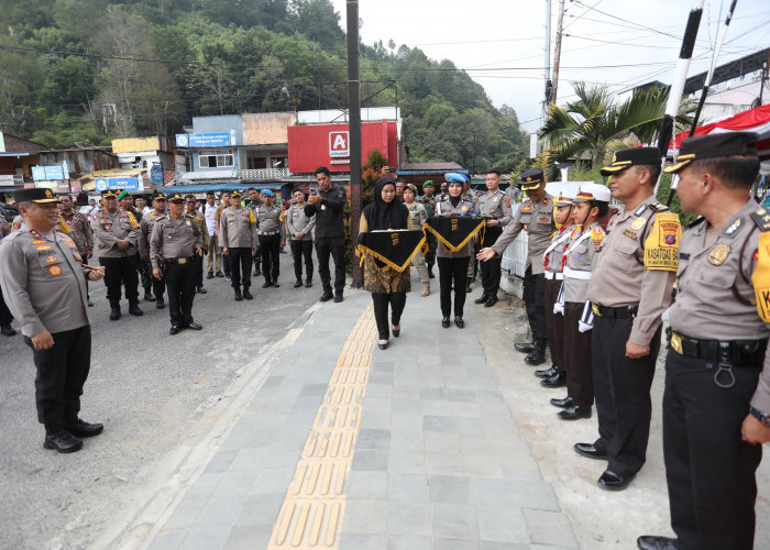 Kapolda Sumut Tinjau Kesiapan Pos Pelayanan Operasi Ketupat Toba 2024 di Pantai Bebas Parapa