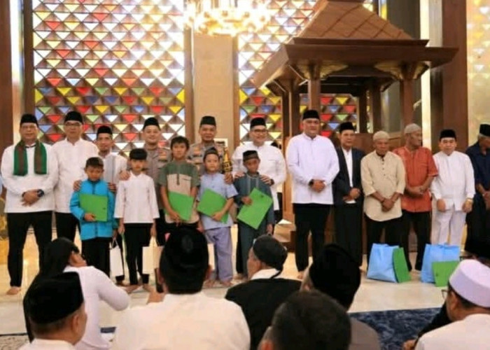 Tanpa Euforia, Bogor Tutup 2025 dengan Doa & Santunan untuk 1.200 Kelompok Rentan di Masjid Pakansari