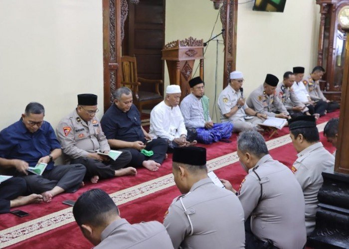 Polresta Tangerang Gelar Binrohtal Rutin untuk Tingkatkan Imtaq dan Profesionalisme