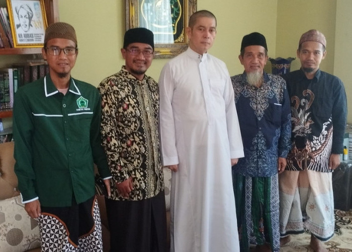 Keluarga Besar Pon Pes Daarul Anshor Paku Haji, Anjangsana Ke Cucu Pejuang NU di Buntet Cirebon 