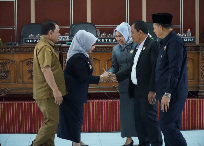 Plt. Bupati Labuhanbatu Sampaikan Raperda P-APBD 2024 di Rapat Paripurna DPRD 