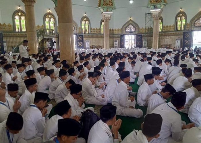 Ratusan Siswa Al-Azhar Medan Ikuti Khataman Al-Qur’an