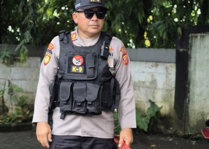  Pastikan Paskah Aman, Polres Purwakarta Lakukan Sterilisasi Gereja