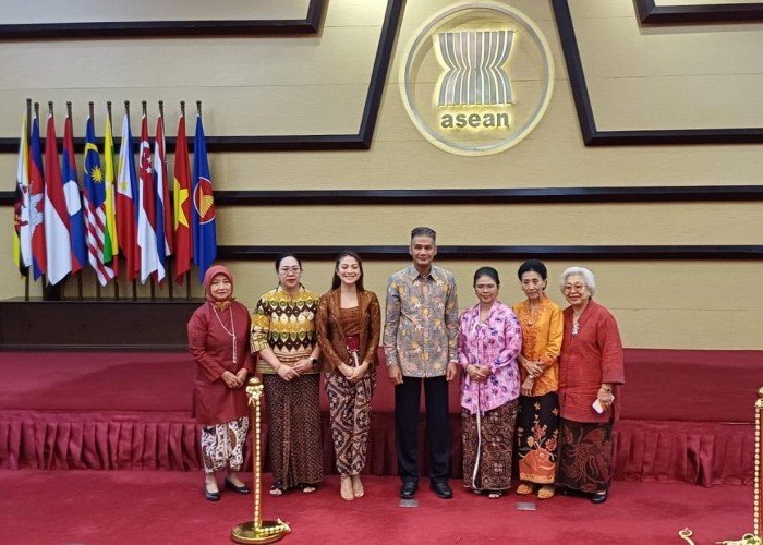 Celebrating Batik & Traditional Textile Gelar Talk Show Bertemakan 