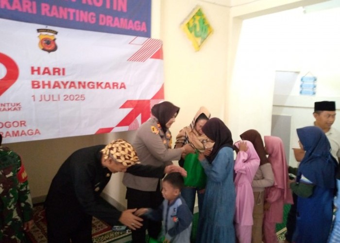 Polsek Dramaga Bogor Gelar Santunan Anak Yatim dan Pengajian Rutin dalam Rangka Hari Bhayangkara ke-79