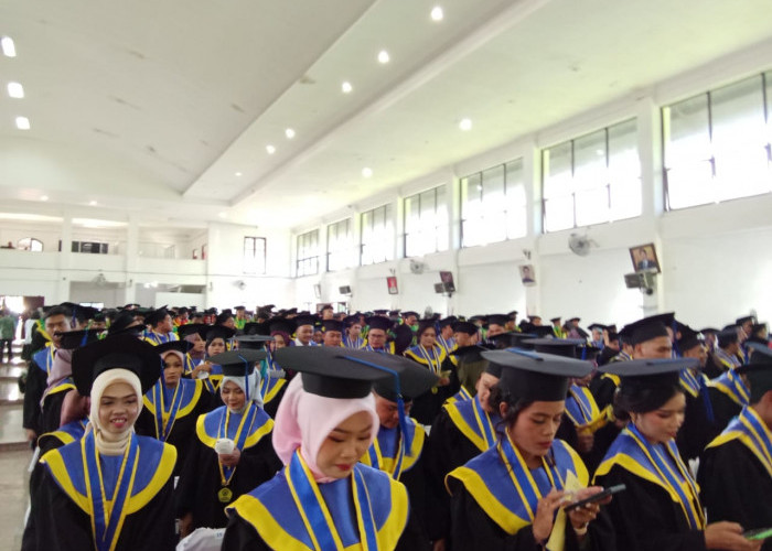 Wisuda USI Gelombang 2 Sebanyak 477 Pesan Ketua Yayasan Berikan Contoh Teladan di Tempat Kita Bekerja Nanti