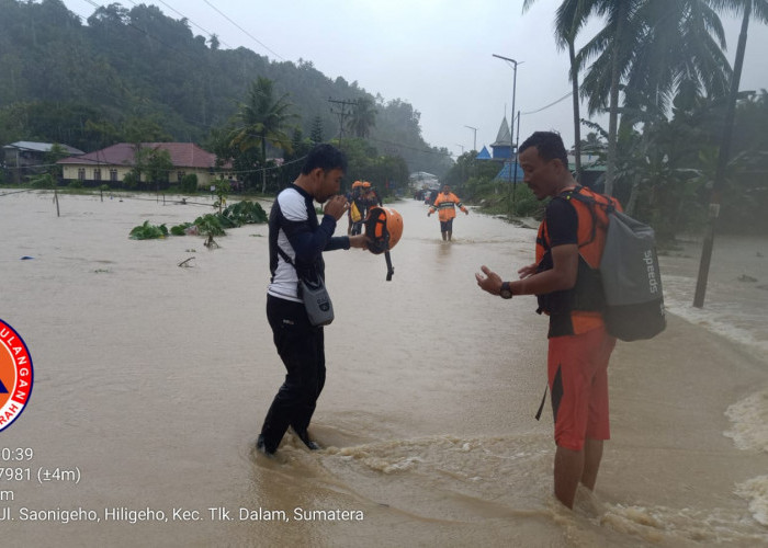 Seorang Mahasiswi Meninggal Dunia Terseret Banjir di Nias Selatan