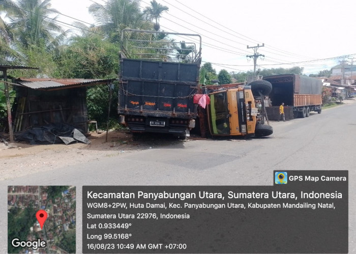 Kecelakaan Tunggal, Truk Terguling di Simpang 3 Jambur Padang Matinggi