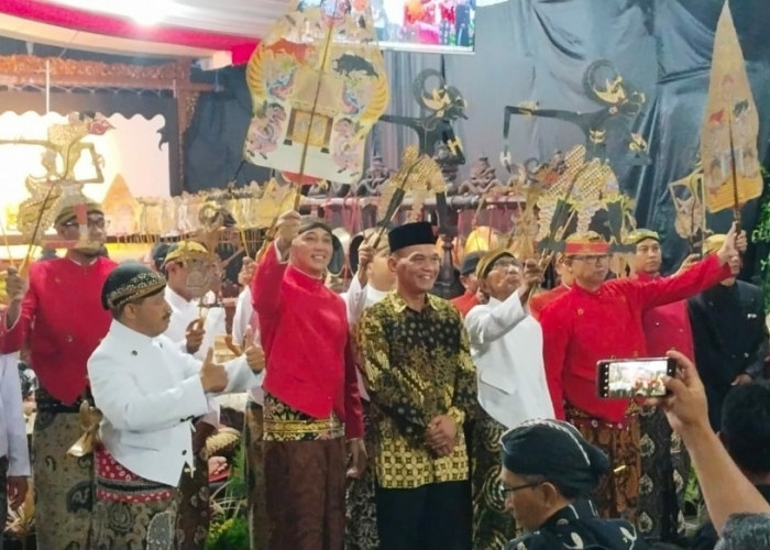 Hari Wayang Sedunia, 28 Dalang Karanganyar Pentaskan Mahabarata 30 Jam