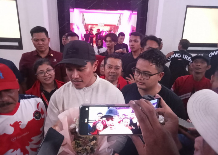 Ketum PSI Kaesang Pangarep Titip Bapak Jokowi Ke Cabup Karanganyar Ilyas Akbar Almadani