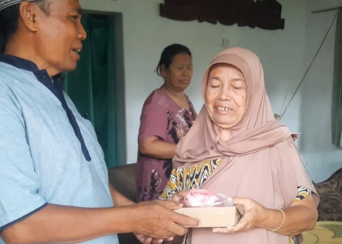 Jumat Berkah di Cilendek, Yayasan Peduli Perempuan Indonesia Hadirkan Senyum untuk Warga