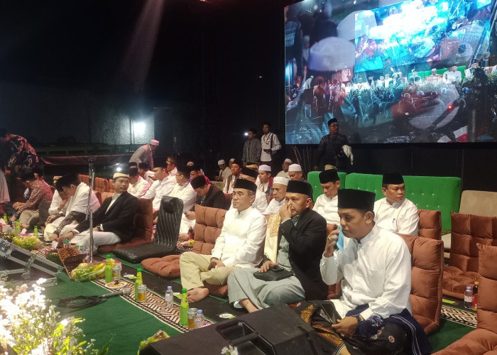 Camat Kemiri Sambut Bupati Tangerang di Haul KH. Miftahussalam Ponpes Al-Ikhlas Assalam