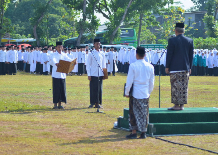 Kemah Santri Nasional Mengokohkan Tali Silaturahmi Dengan Pimpinan Siapkan Santri Calon Pemimpin Masa Depan