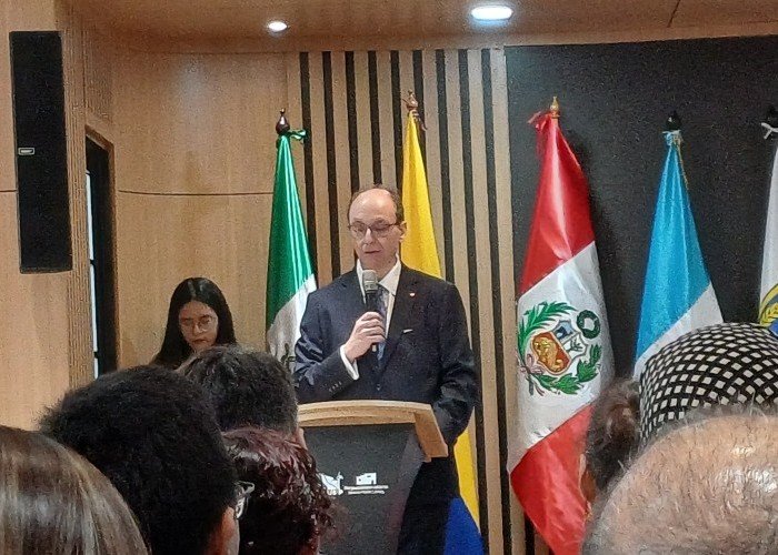 Peringati Hari Bahasa Spanyol Internasional, Indonesia Didorong Tingkatkan Kolaborasi Budaya dan Ekonomi