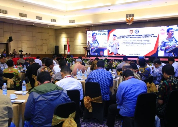  Kakorsabhara Baharkam Polri Buka Acara Sosialisasi Sistem Manajemen Pengamanan Obvitnas dan Obter T.A. 2025