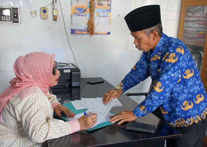 Plt. Bupati Labuhanbatu Tinjau Rapat Pleno Rekapitulasi Tingkat Kecamatan