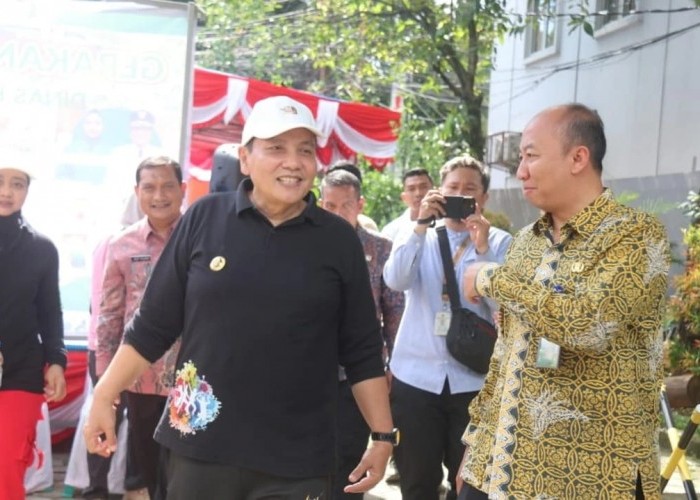 Pj. Bupati Bogor Resmikan Gerakan Pangan Murah di Kelurahan Nanggewer Mekar