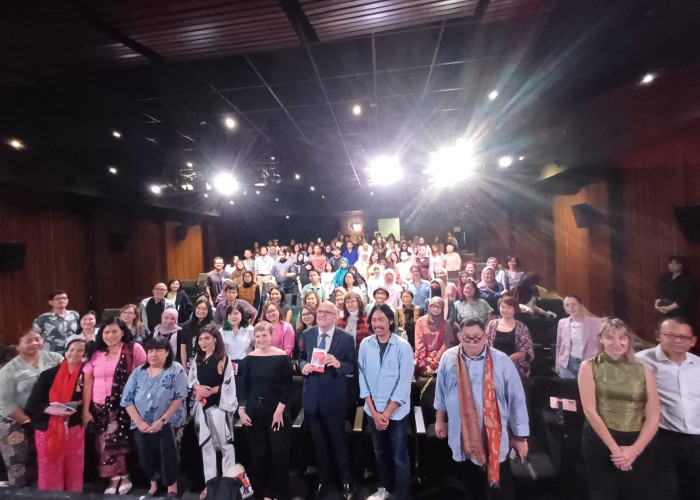 “Par les mots – Lewat Kata-kata”, IFI Rayakan Persahabatan Prancis–Indonesia Lewat Sastra