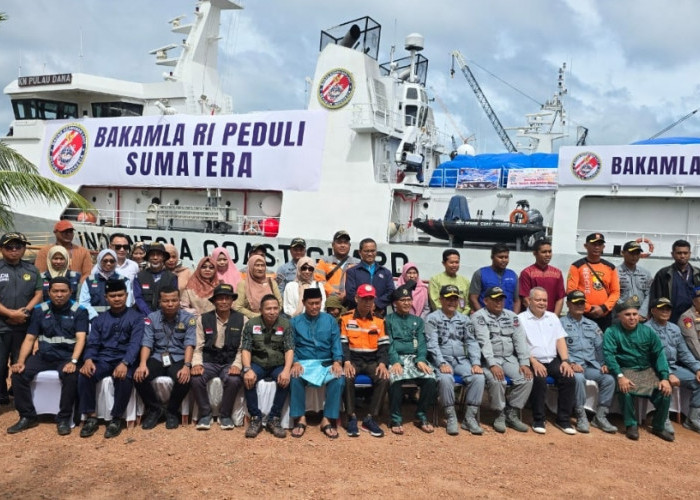 Bakamla RI Kembali Kirim 92,2 Ton Bantuan Kemanusiaan ke Aceh via KN Pulau Dana-323