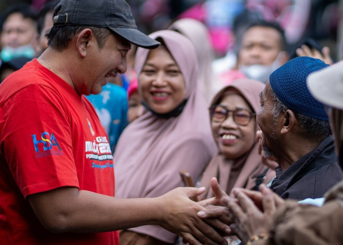 Bupati Karanganyar Lepas 16 Armada Bus Mudik Gratis “Sesarengan Wangsul Karanganyar” di TMII
