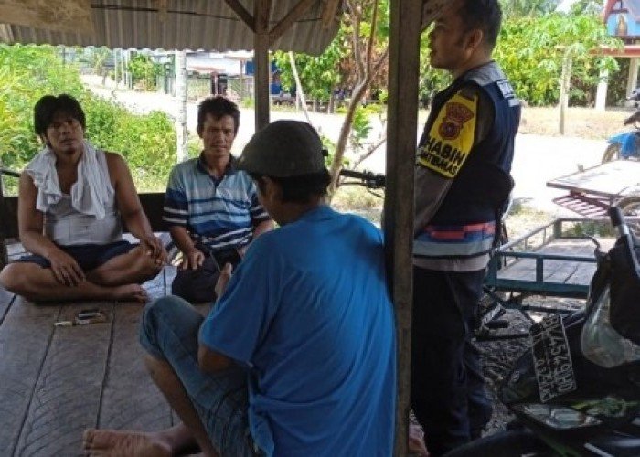 Bhabinkamtibmas Melaksanakan Sambang Warga di Wilayah Hukum Polsek Babul Makmur