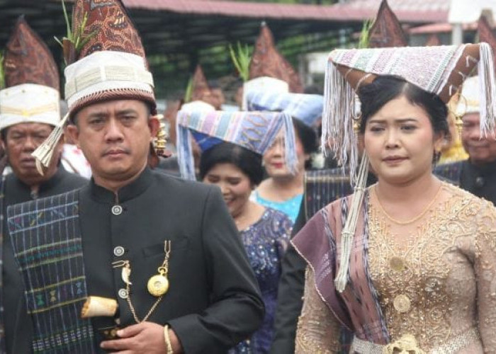 Usai Diambil Sumpah, Samrin Girsang Komit Prioritaskan Infrastruktur Jalan dan Sektor Pertanian di Simalungun