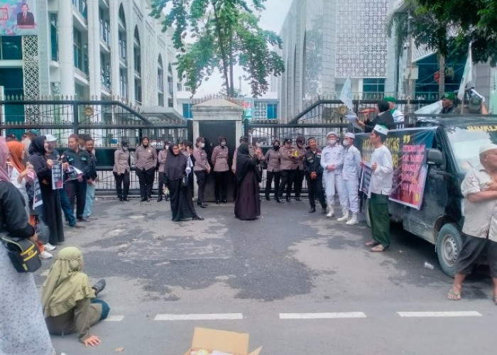 Polrestabes Medan Kawal Unras Ormas Islam di DPRD Sumut