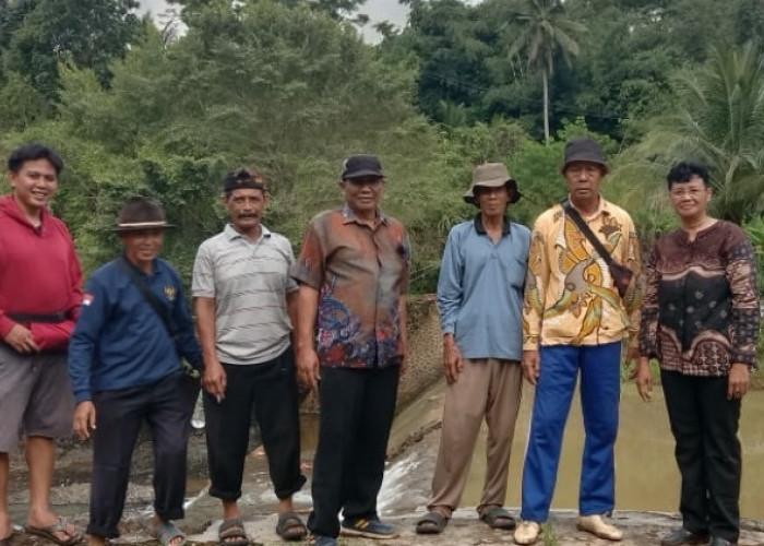 Protes Atas Proyek Tidak Sesuai Harapan Warga Desa di Wilayahnya