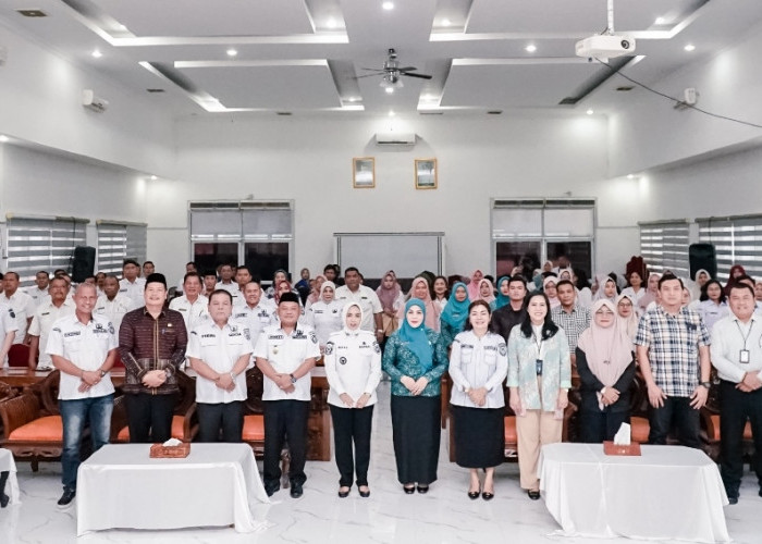 Cegah Stunting, Bupati dan Wakil Bupati Labuhanbatu Salurkan Bantuan Program GENTING Tahap III