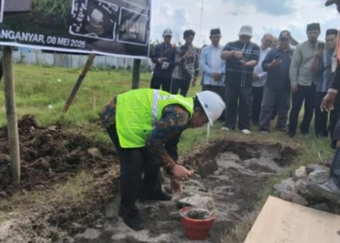 Bupati Karanganyar Lakukan Peletakan Batu Pertama Pembangunan Kampus III UIN Raden Mas Said Surakarta
