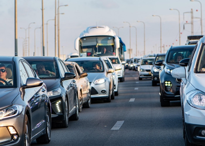 Jalur Nagreg Terlihat Padat Pada H-2 Arus Mudik, Volume Kendaraan Terpantau Padat