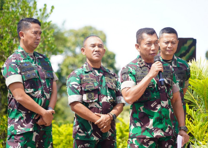 TNI Pimpin Pembersihan Hutan dan Menanam 36.000 Ribu Bibit Pohon di Lereng Gunung Lawu Setelah Karhutla