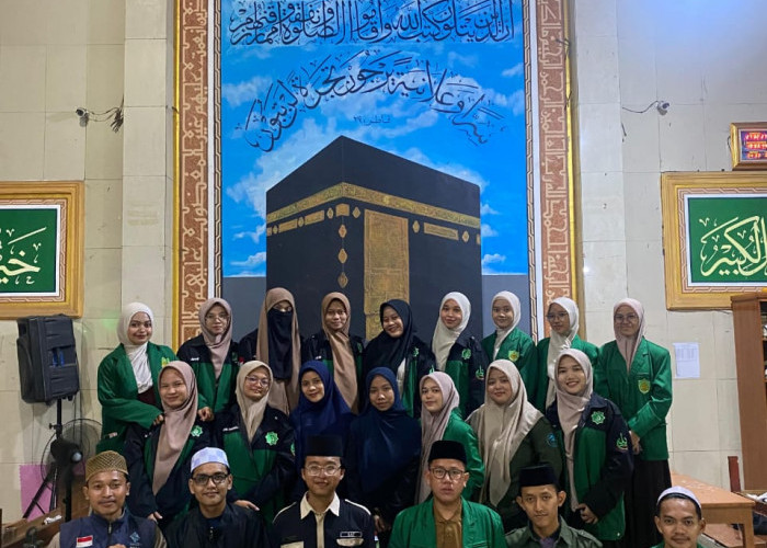 Ramadhan On The Road II Hadir di Ponpes Darul Qur’an Lantaburo, Salurkan 30 Al-Qur’an untuk Santri