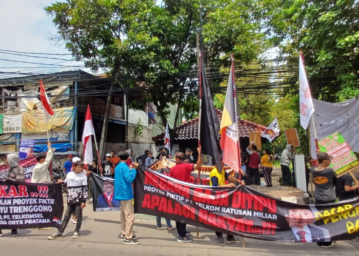 FPN dan GEMAK Gelar Aksi Massa di DPP Gerindra Menuntut Sakti Wahyu Trenggono Tidak Masuk Kabinet Kementerian