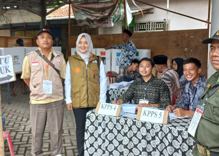 Sukseskan Pemilu, Lurah Bunder Hj Ine Susilawati Monitoring Ke TPS 