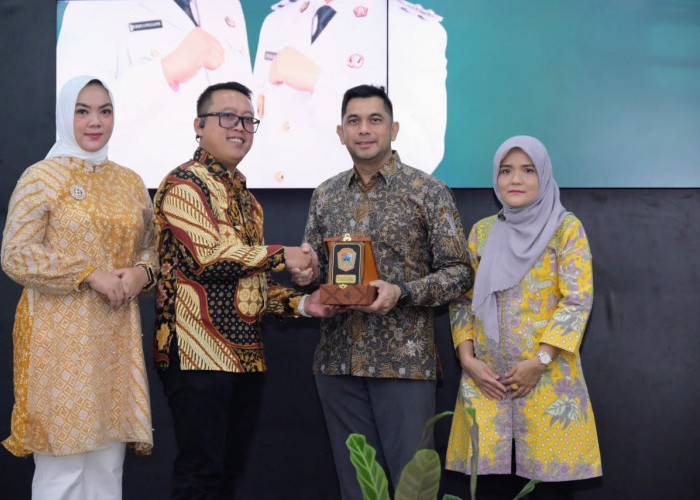 Pelepasan Ketua PN Karanganyar Menuju Jabatan Baru di Padang