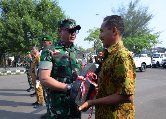 3O Kendaraan Resmi Diserahkan  Untuk Operasional Koprasi Merah Putih, Oleh Kodim 0727/Karanganyar 