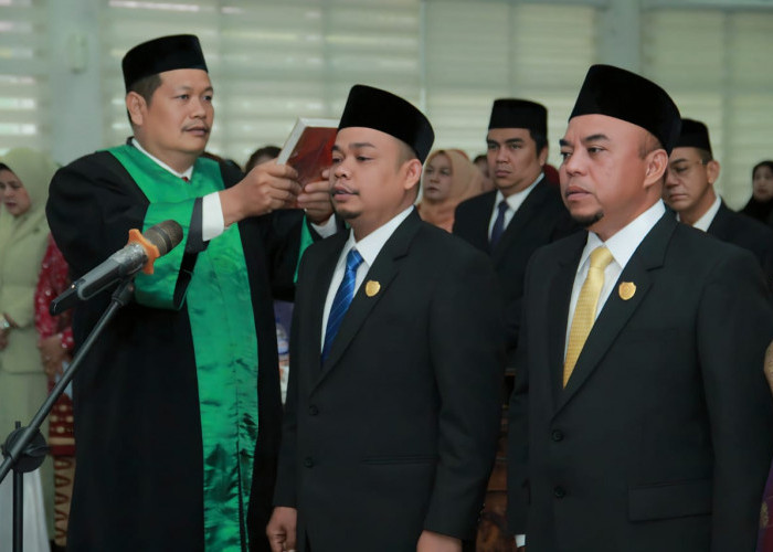 Pjs Bupati Labuhanbatu Hadiri Pengambilan Sumpah/Janji Jabatan Pimpinan DPRD Labuhanbatu Periode 2024-2029