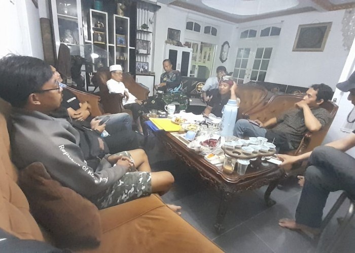 Rapat Perdana, Pengurus RW 10 Cijujung Sukaraja Bogor Langsung Tancap Gas Susun Program